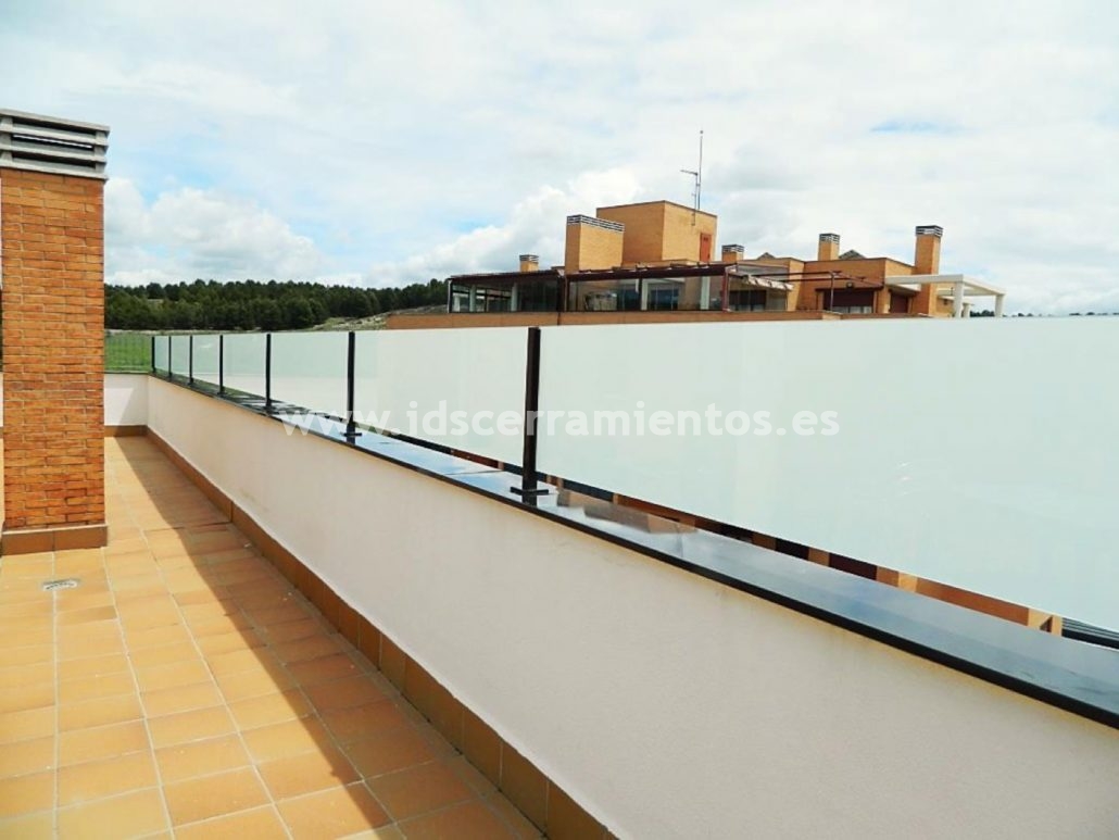 Instalación de Barandillas de Cristal en Madrid - IDS