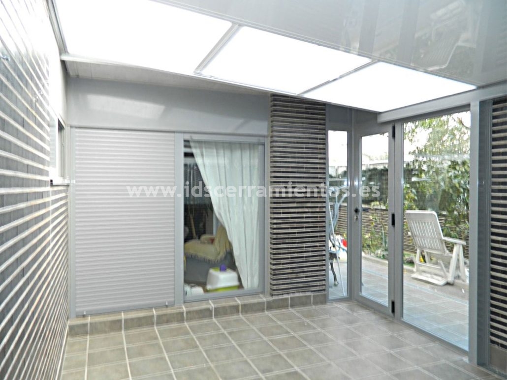 Instalación de Cerramientos Fijos con Cubiertas en Madrid - IDS